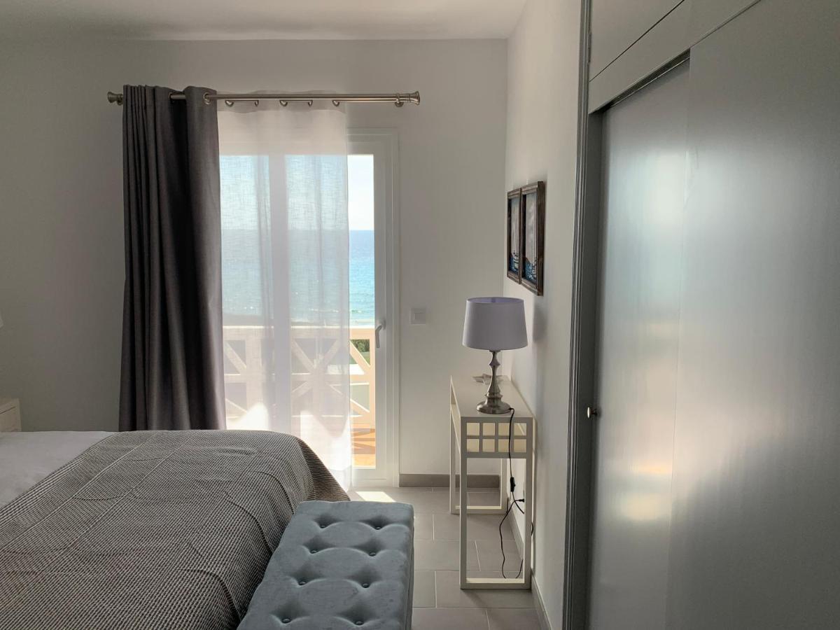 Apartamento En Playa Santo Tomas Es Migjorn Gran Exterior photo